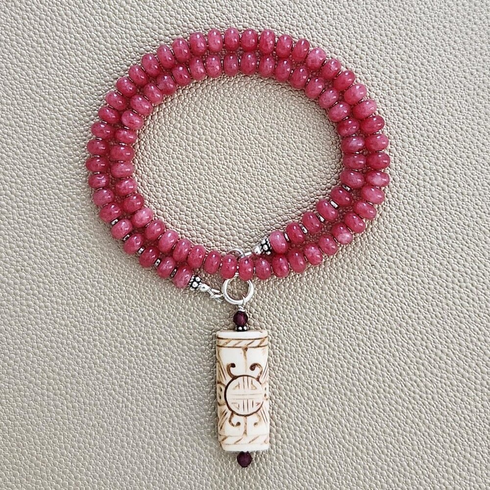 ROSY PINK JADE NECKLACE W/ CARVED ASIAN DROP--16"